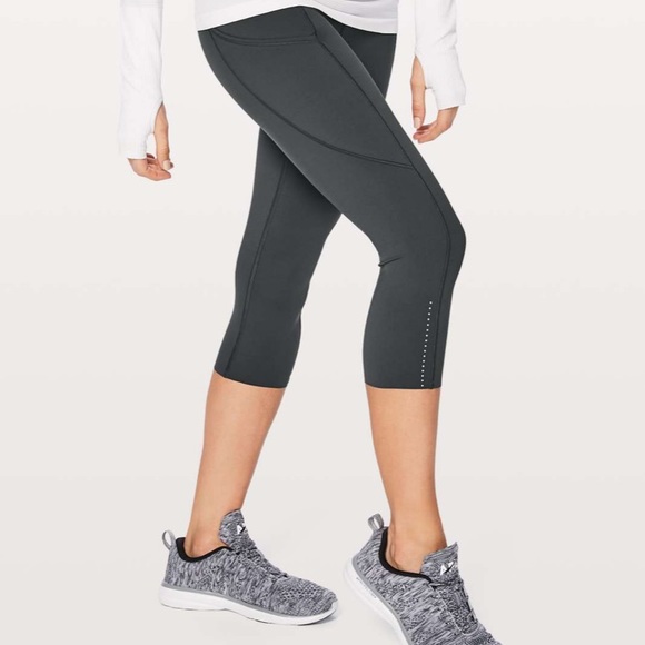 EUC lululemon fast and free crop deep coal size 4 - Picture 1 of 3